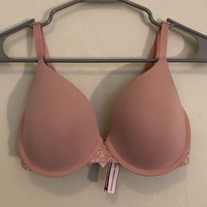 Victoria’s Secret 32DD T Shirt Lined Demi Bra